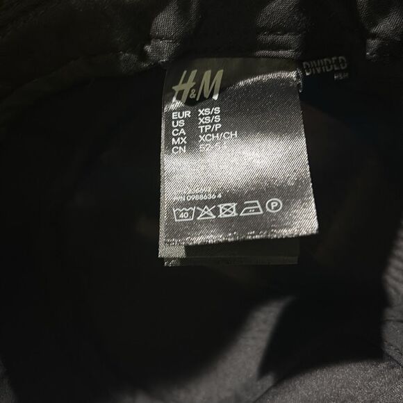 NWT New H&M Black White Plaid Soft Bucket Hat Size XS/S - Picture 7 of 7